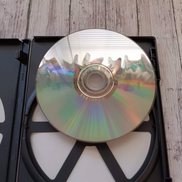 Justice League: Gods and Monsters DVD Animated Movie - Picture 4 of 4